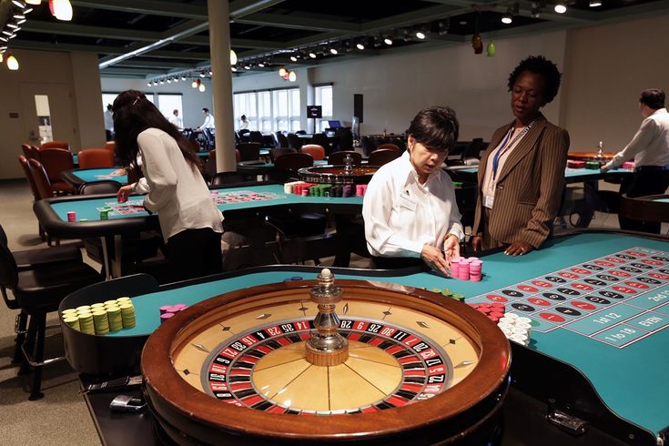 Unveiling Slot Machines with Hidden Bonus Features: A Guide to Maximizing Wins